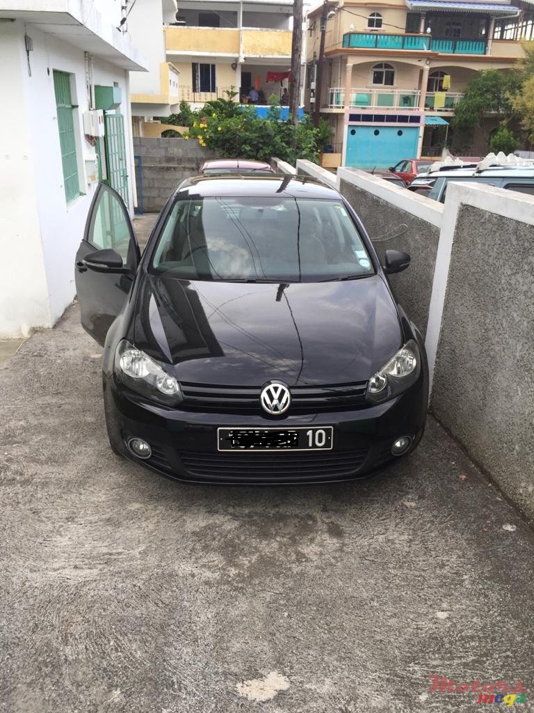 2010' Volkswagen Golf VI photo #1