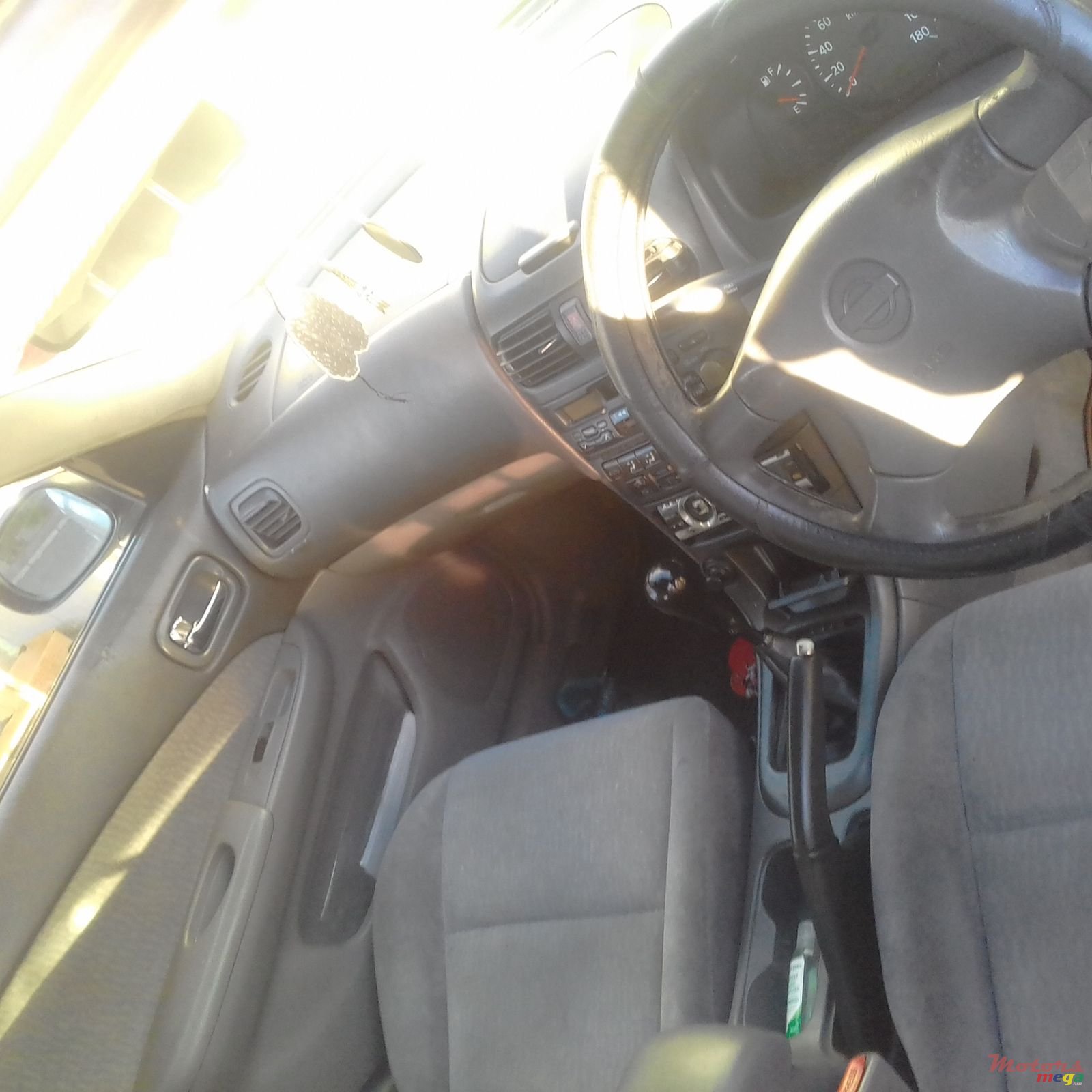 1999' Nissan Sunny photo #3