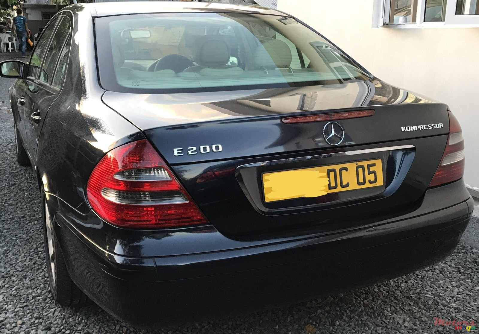 2005' Mercedes-Benz E-Class photo #3