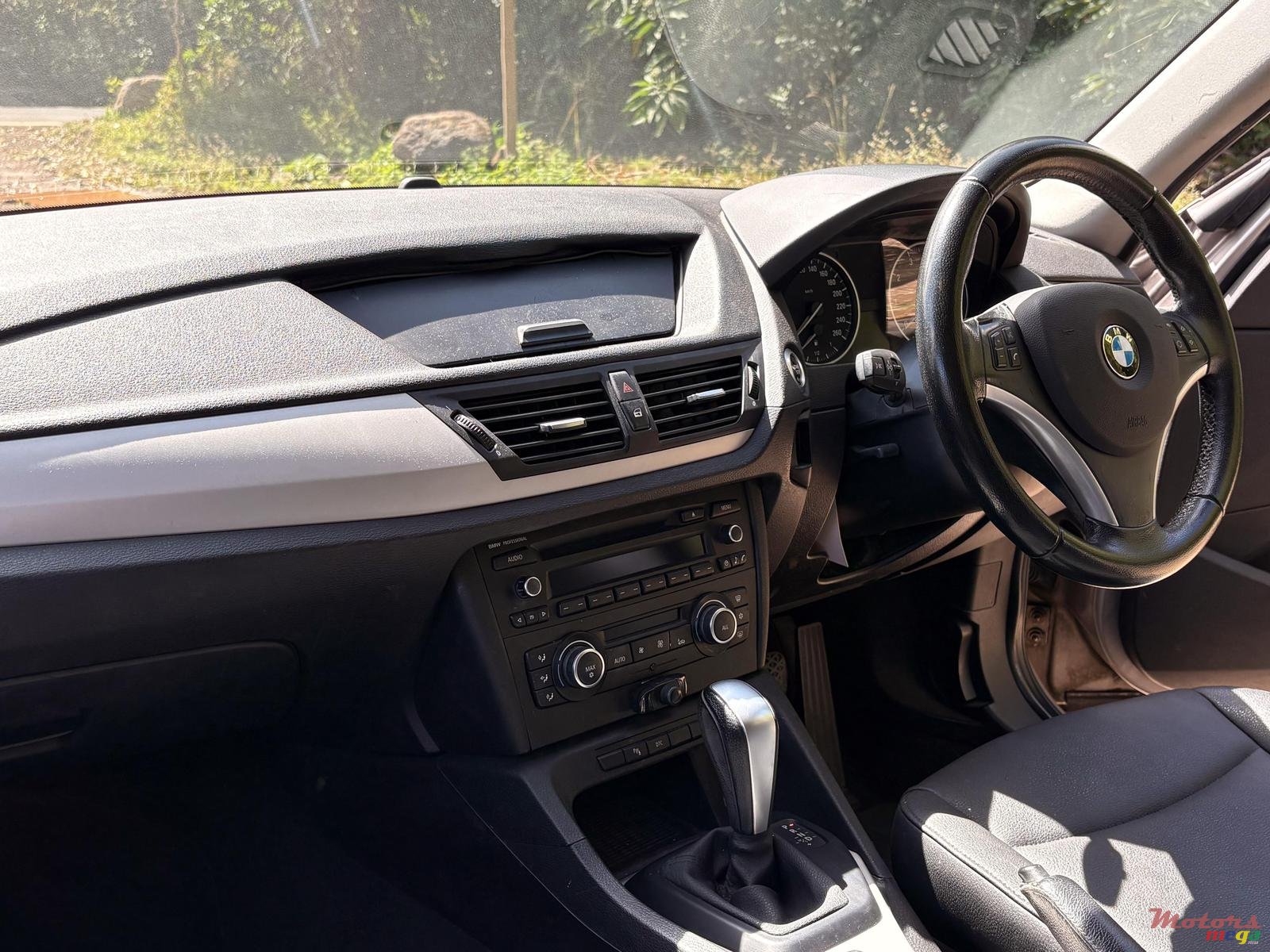 2010' BMW X1 photo #5