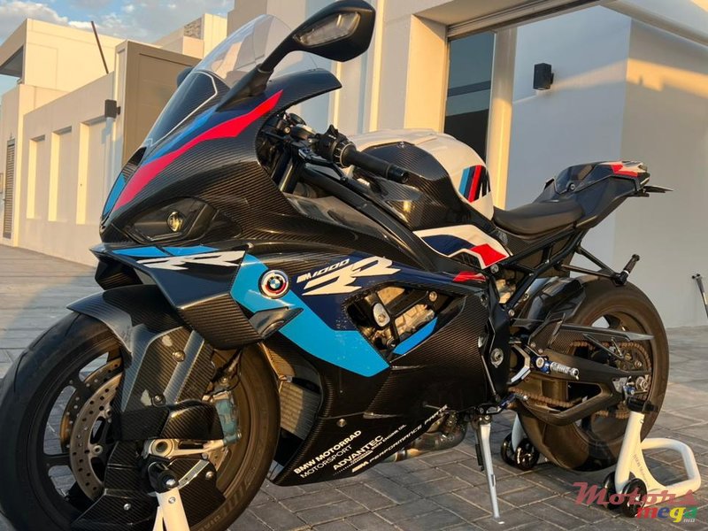 2024' BMW M1000RR photo #2