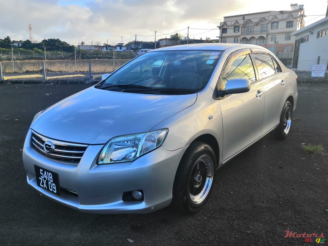 2009' Toyota Axio photo #1