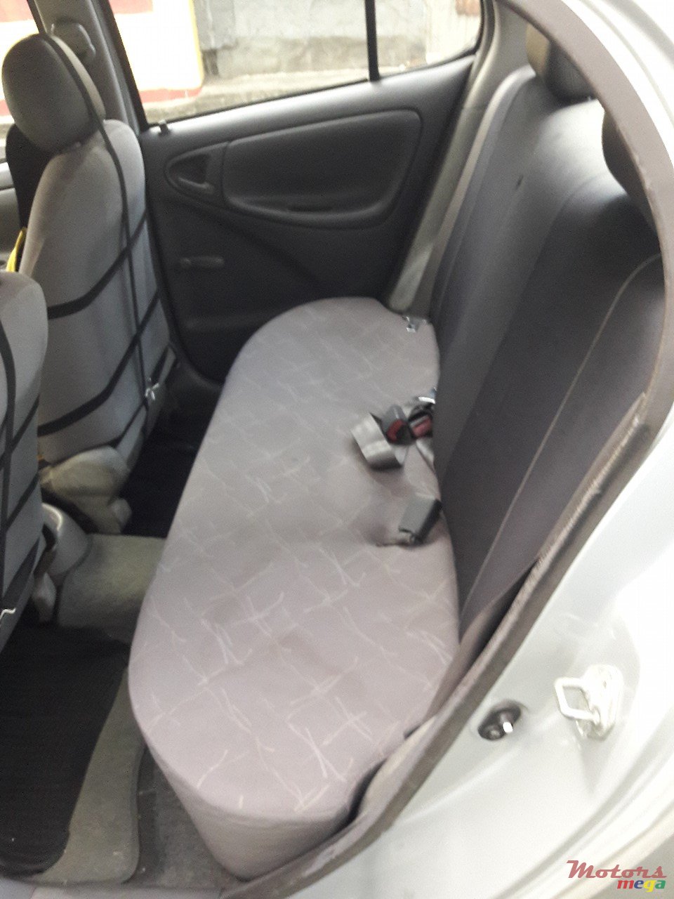 2000' Toyota RAV4 photo #7