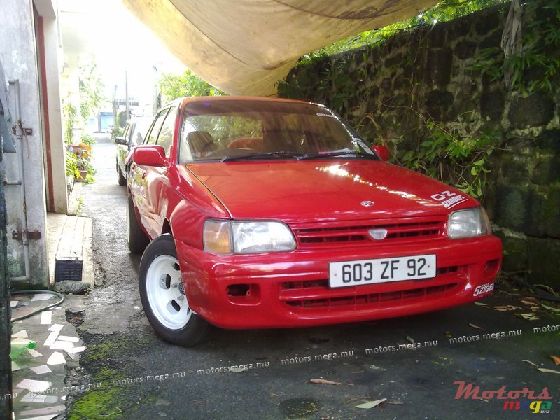 1992' Toyota Starlet photo #1