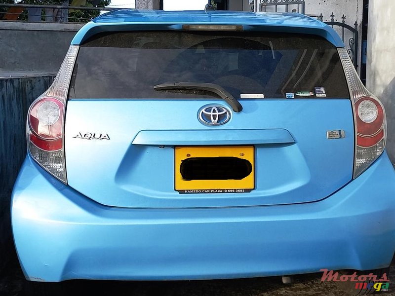 2014' Toyota Aqua photo #1