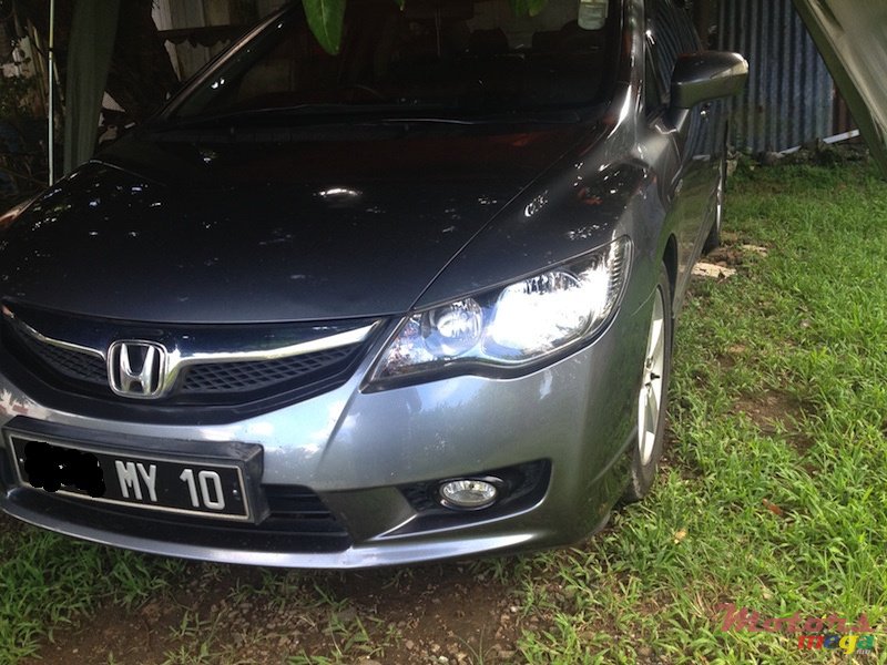 2010' Honda Civic vxi photo #1