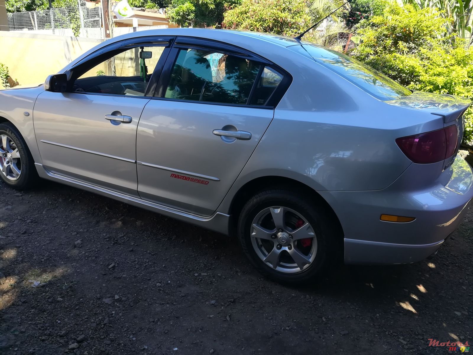 2004' Mazda 3 photo #5