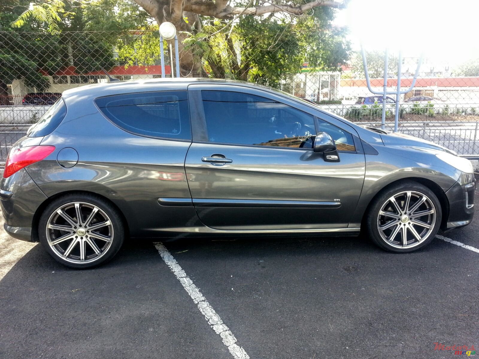 2008' Peugeot 308 GTI photo #1