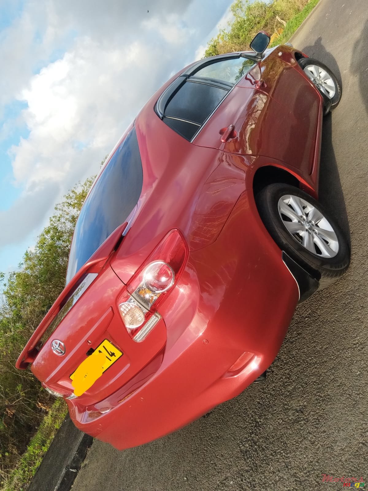 2014' Toyota Corolla Japan photo #2