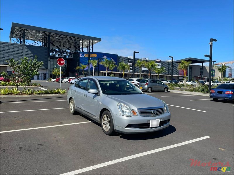 2011' Nissan Bluebird photo #1