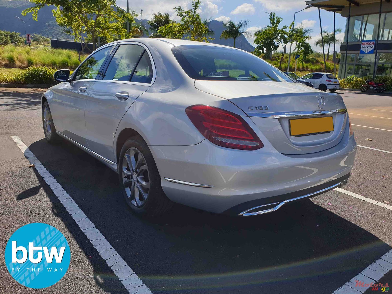 2015' Mercedes-Benz C-Class c180 photo #2