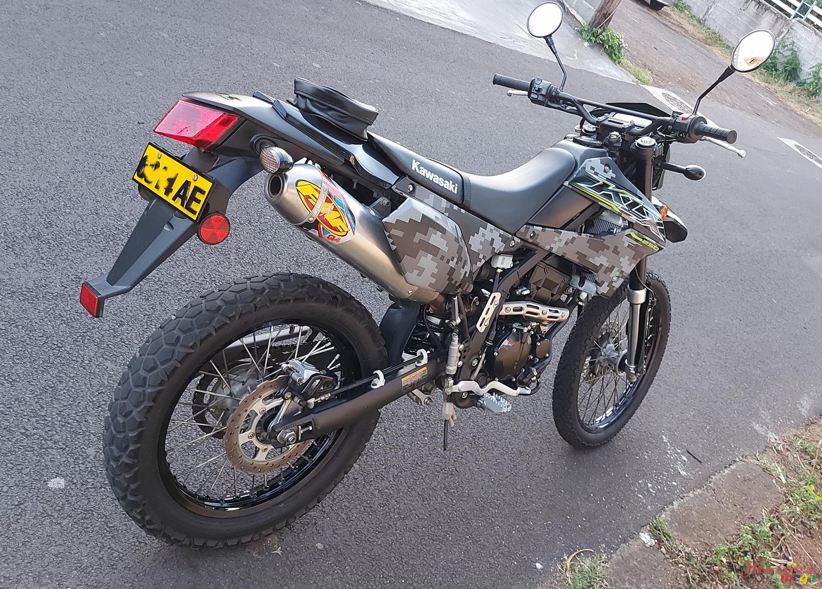 2019' Kawasaki KLX 250S CAMO EDITION photo #5