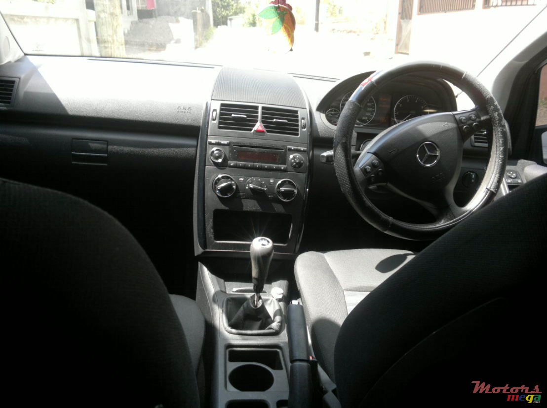 2007' Mercedes-Benz A 150 photo #5