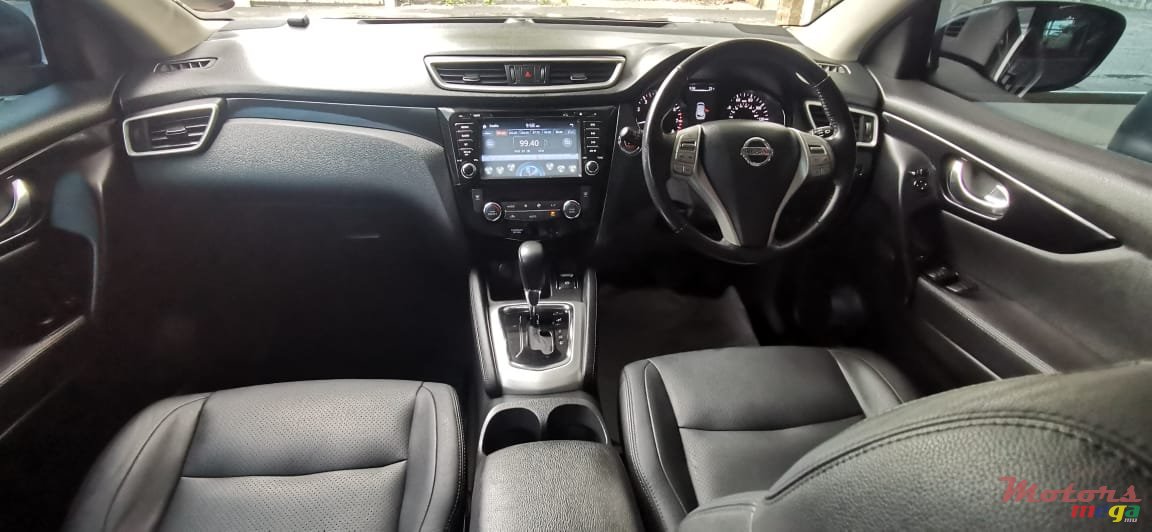 2015' Nissan Qashqai photo #3