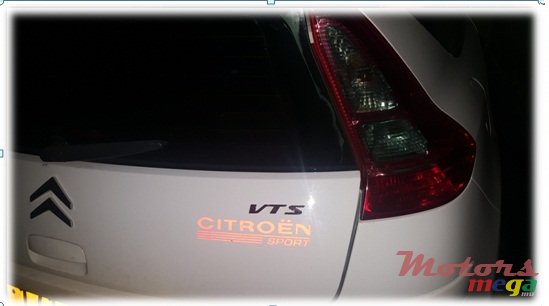 2008' Citroen C4 coupé sport photo #6