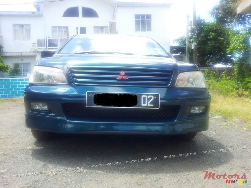 2002' Mitsubishi photo #1