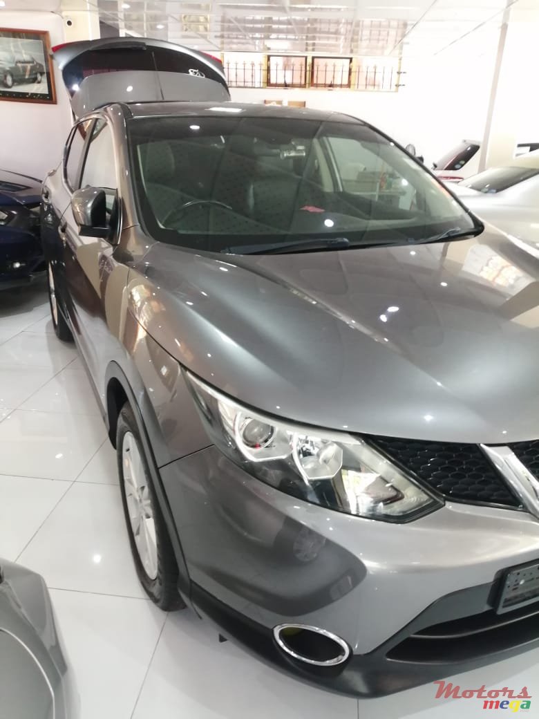 2015' Nissan Qashqai photo #6