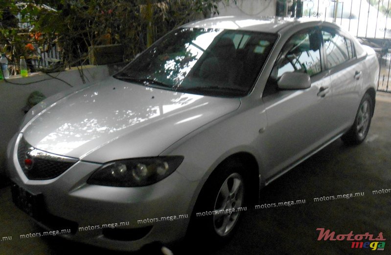 2005' Mazda 3 axela photo #2