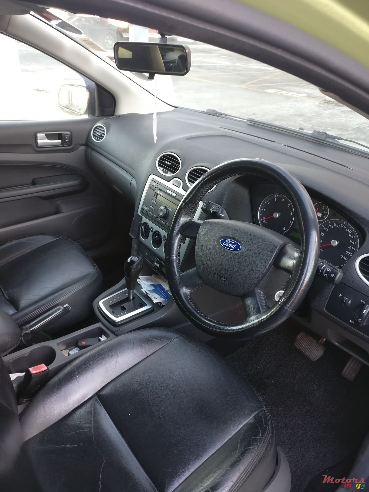 2005' Ford Focus photo #2