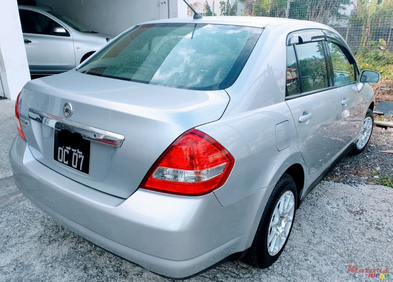 2007' Nissan Tiida photo #4