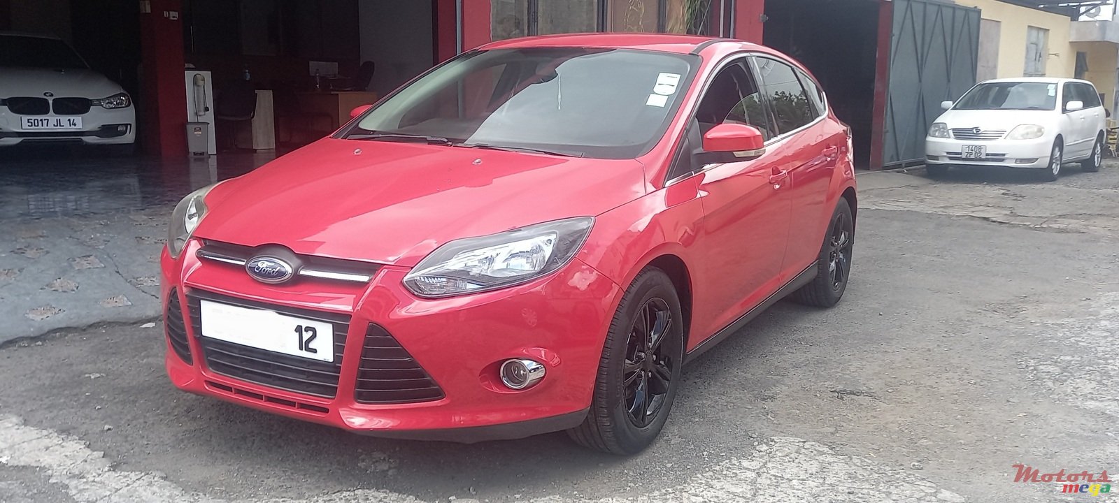 2012' Ford Focus photo #2