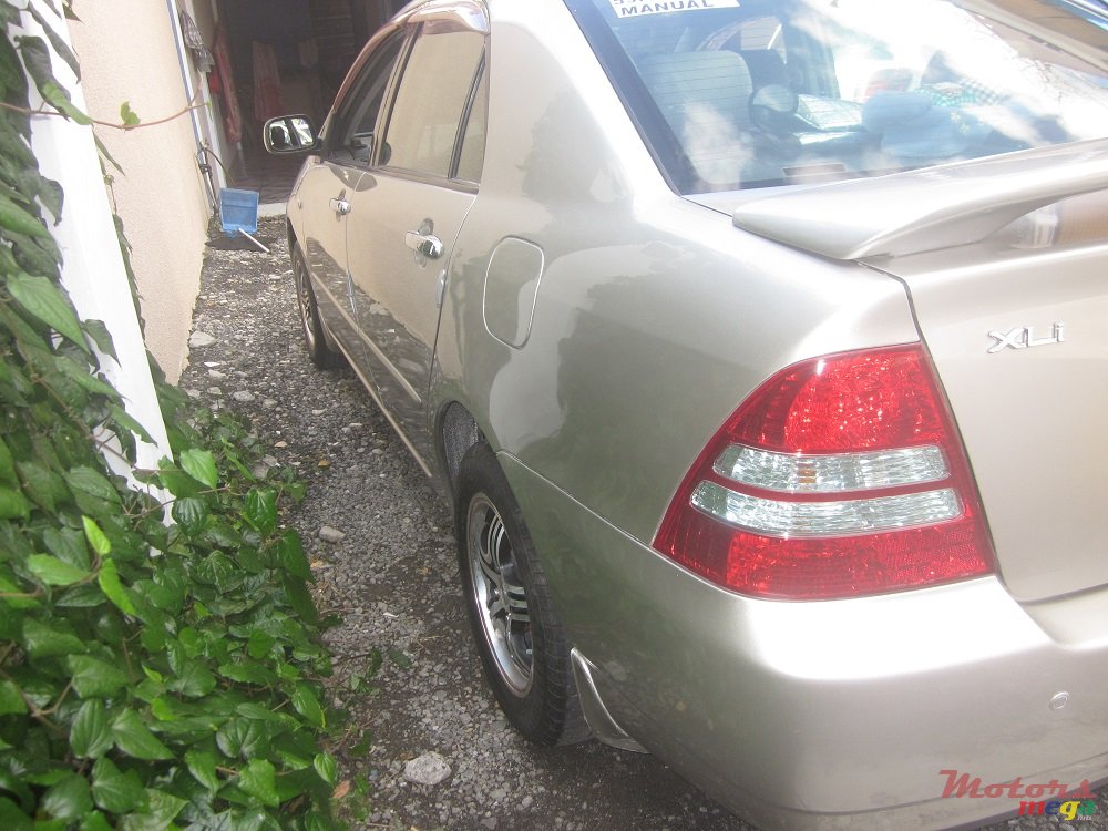 2003' Toyota Corolla NZE photo #4