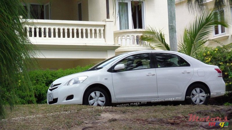 2006' Toyota BELTA photo #2