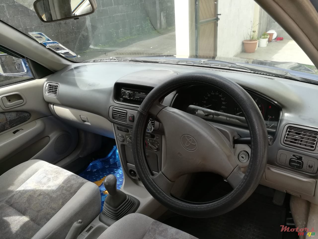 1998' Toyota Corolla EE110 photo #2