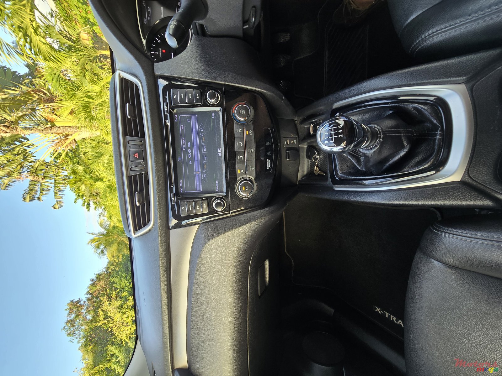 2015' Nissan X-Trail turbo diesel photo #1