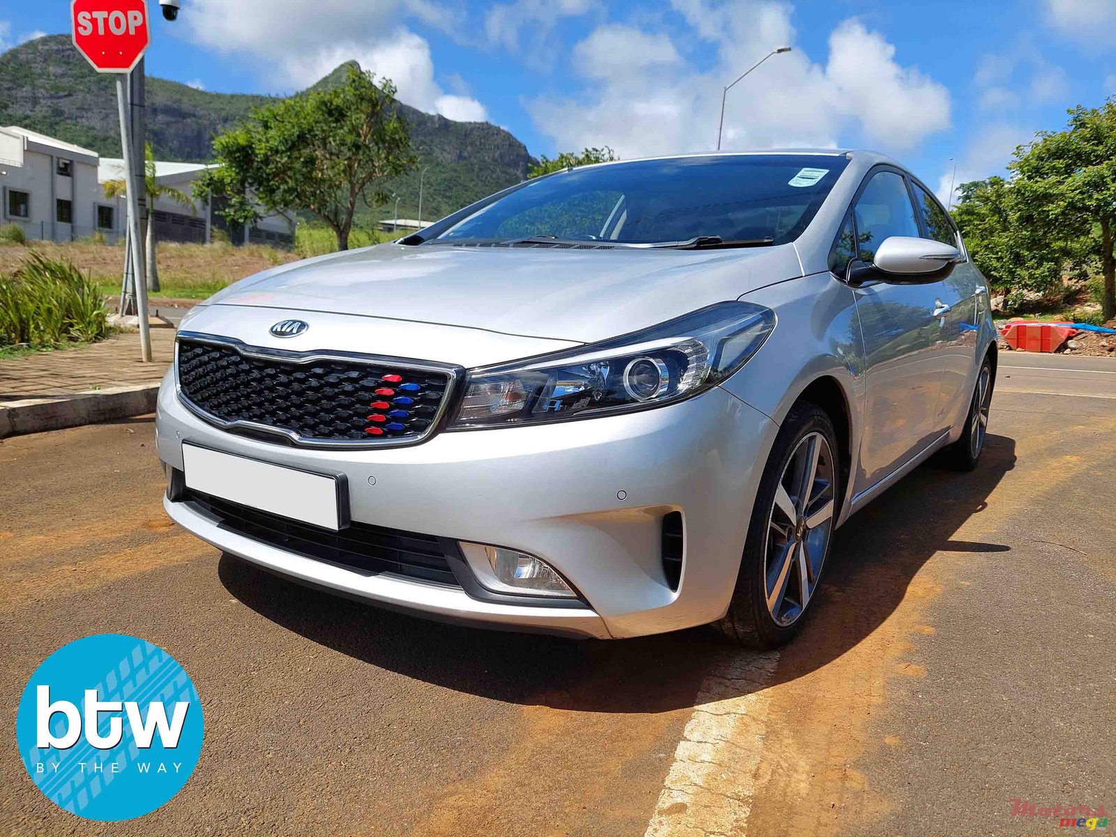 2017' Kia Forte photo #2