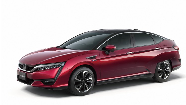 New Fuel-Cell Sedan Leads Honda's Tokyo Lineup