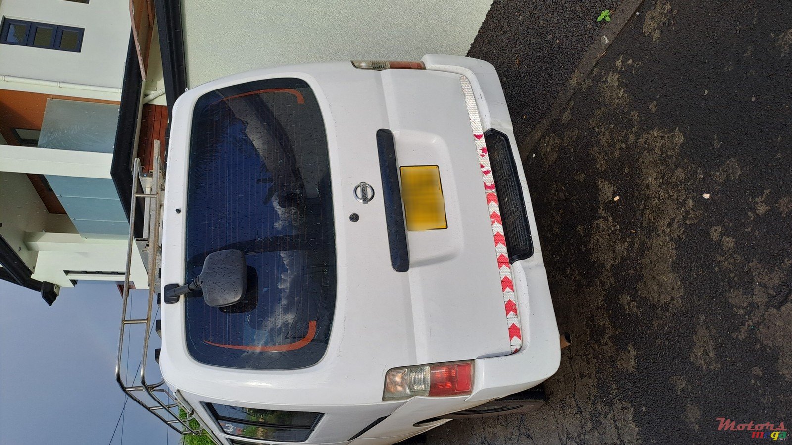 2009' Nissan photo #3