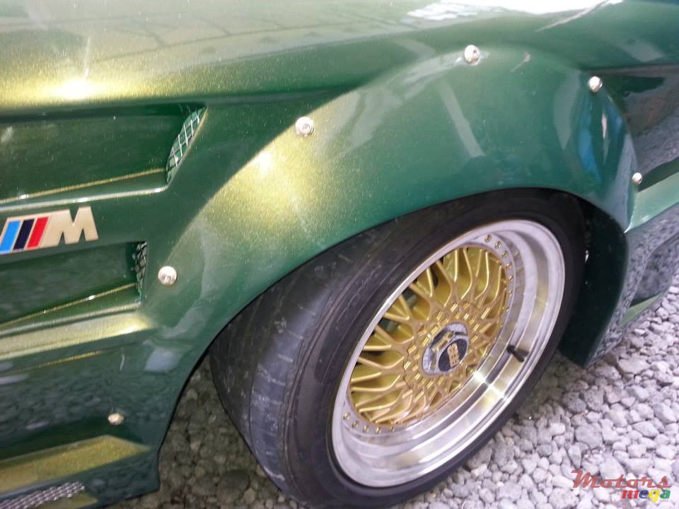 1991' BMW 316 modified photo #5