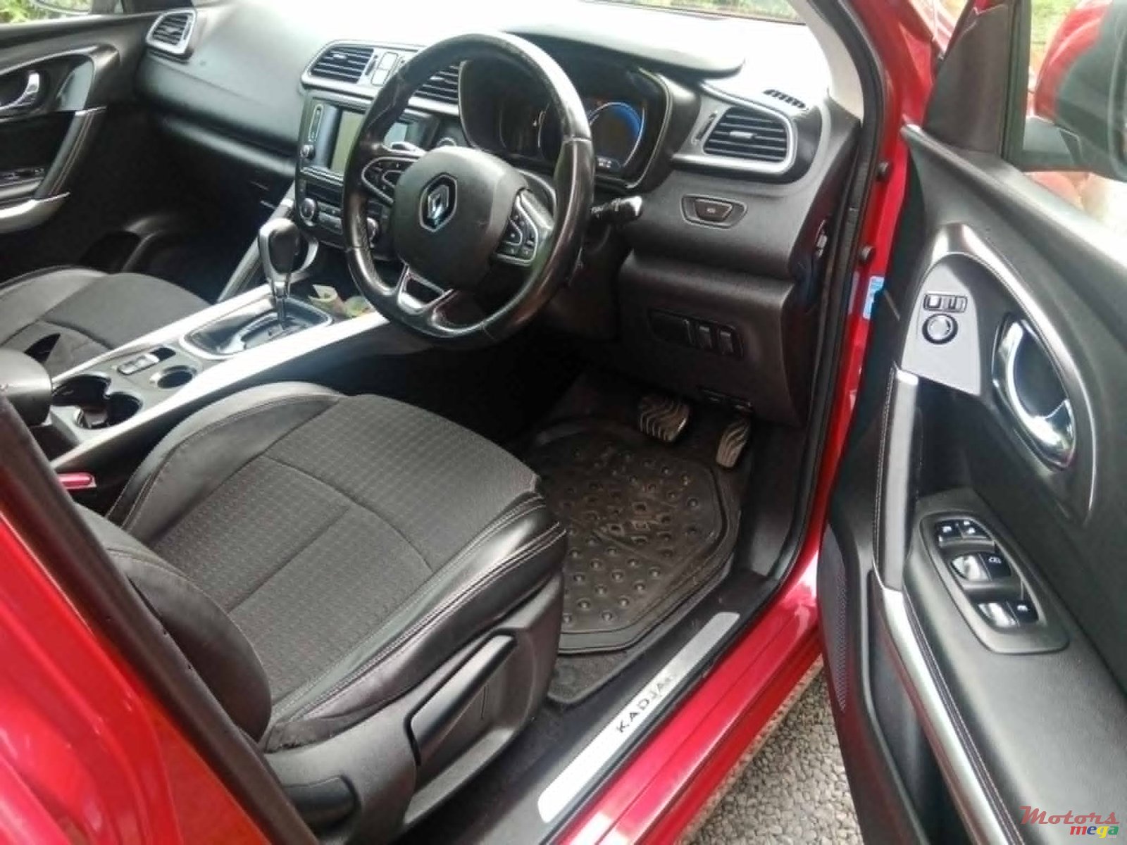 2017' Renault Kadjar AUTOMATIC GEAR photo #4