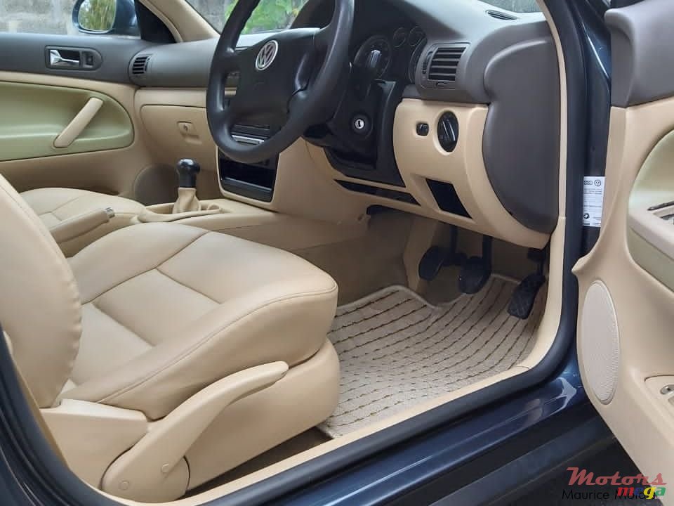 2005' Volkswagen Passat B5 photo #4