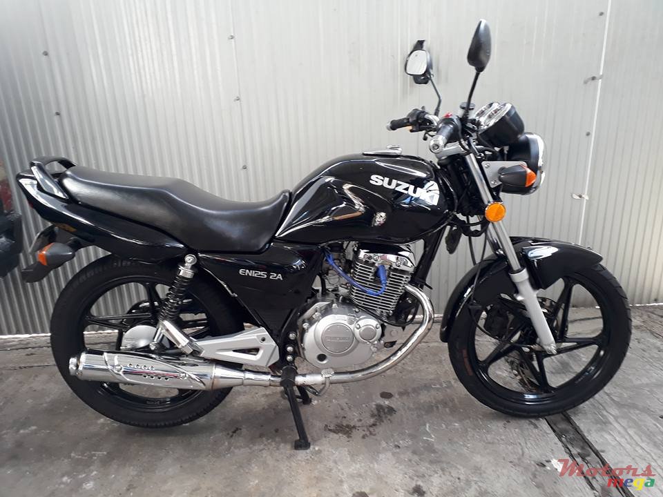 2016' Suzuki EN125 photo #1