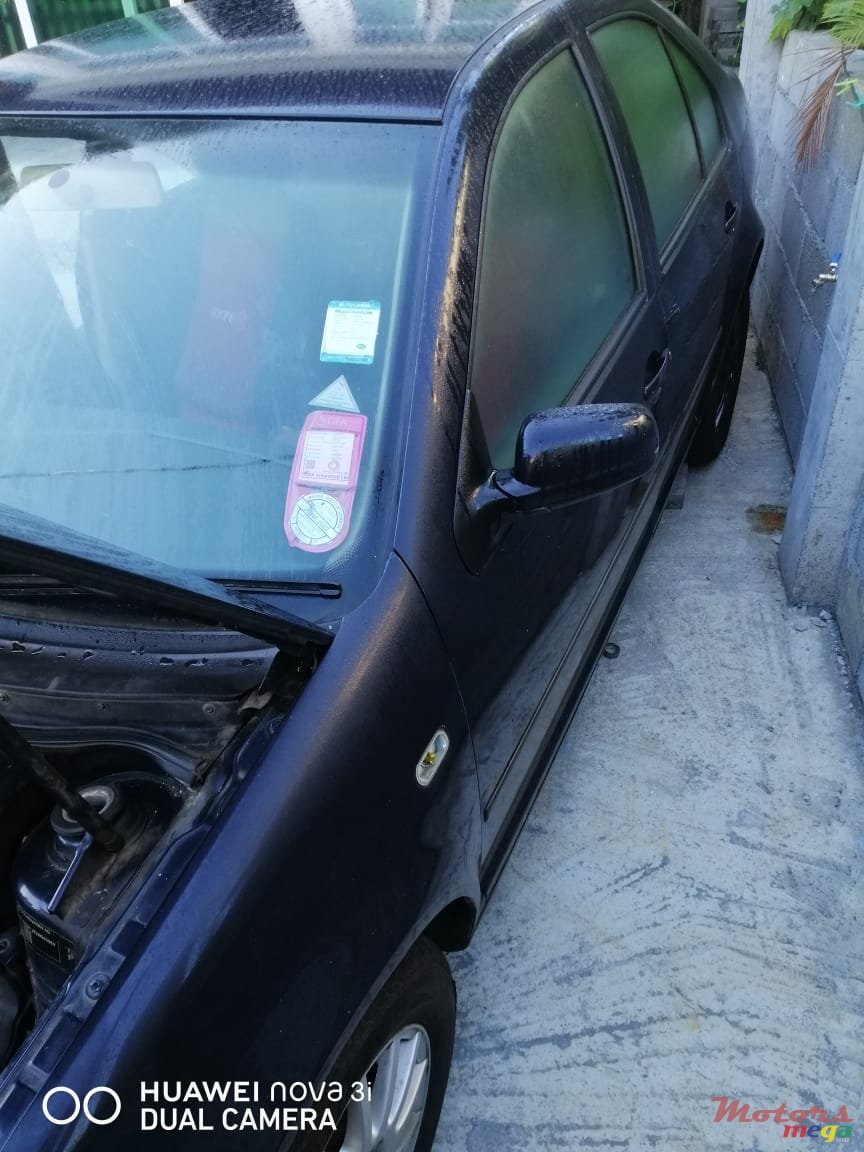 2003' Volkswagen Bora photo #4