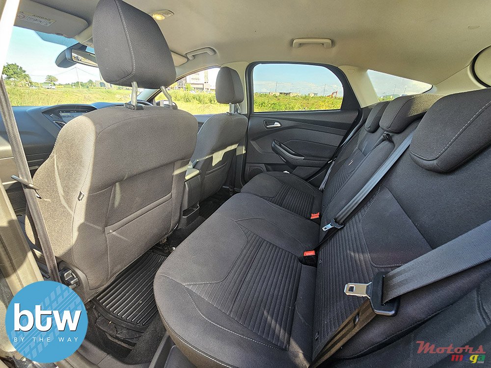 2016' Ford Focus TITANIUM photo #5