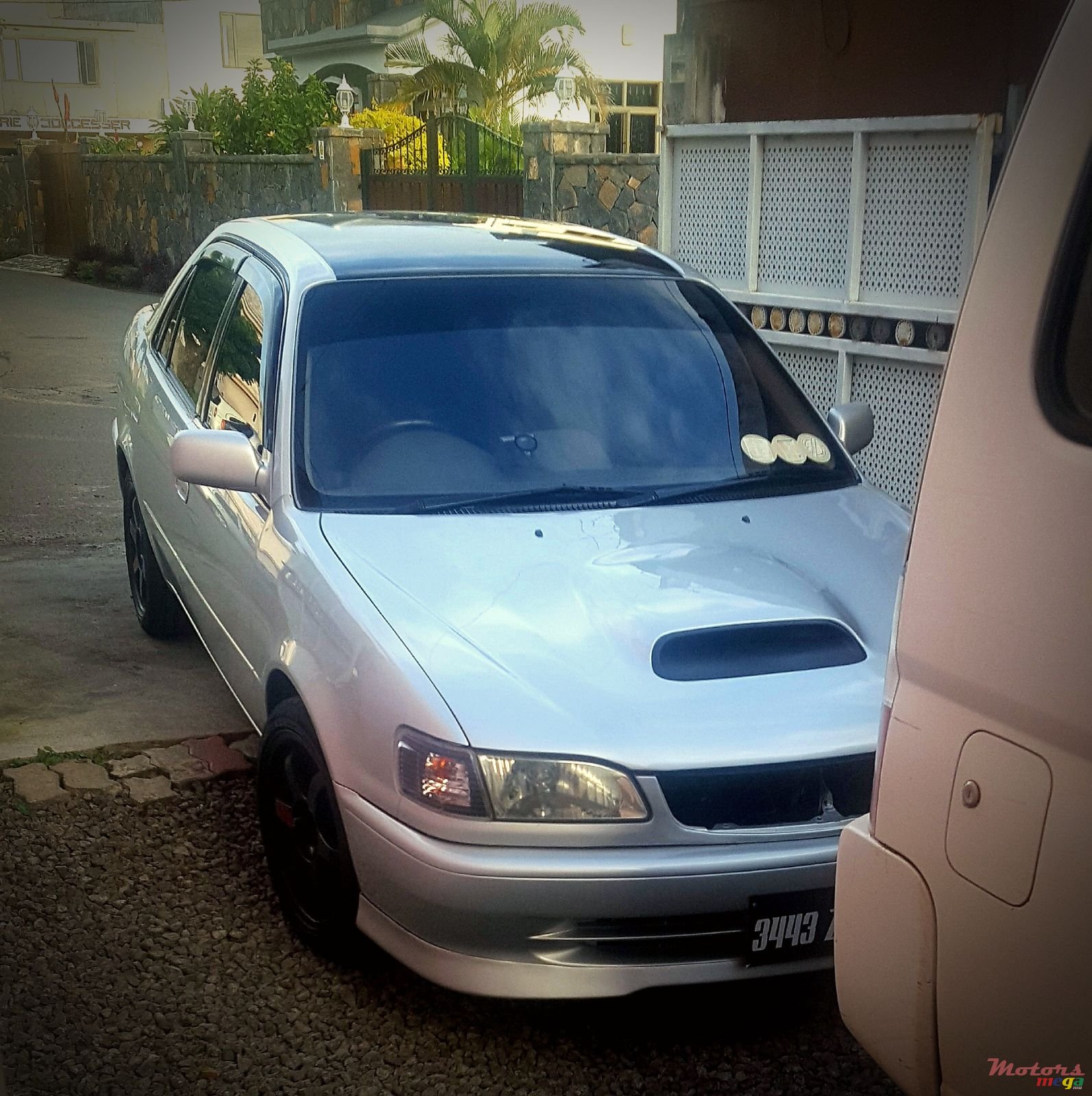 1998' Toyota Corolla photo #1
