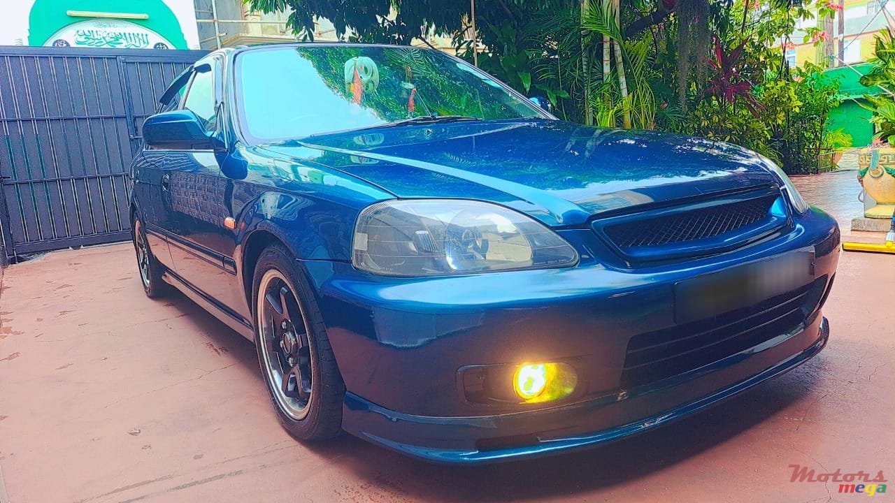 1999' Honda e photo #1