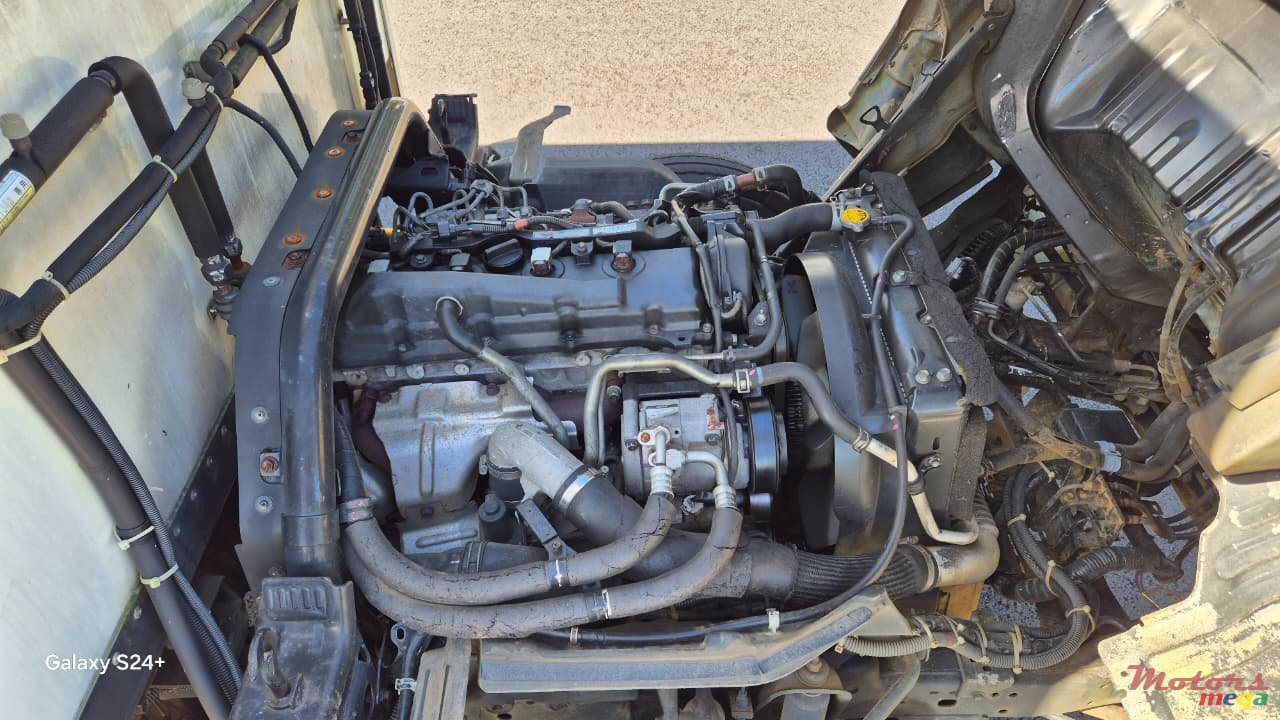 2011' Toyota Toyoace photo #5