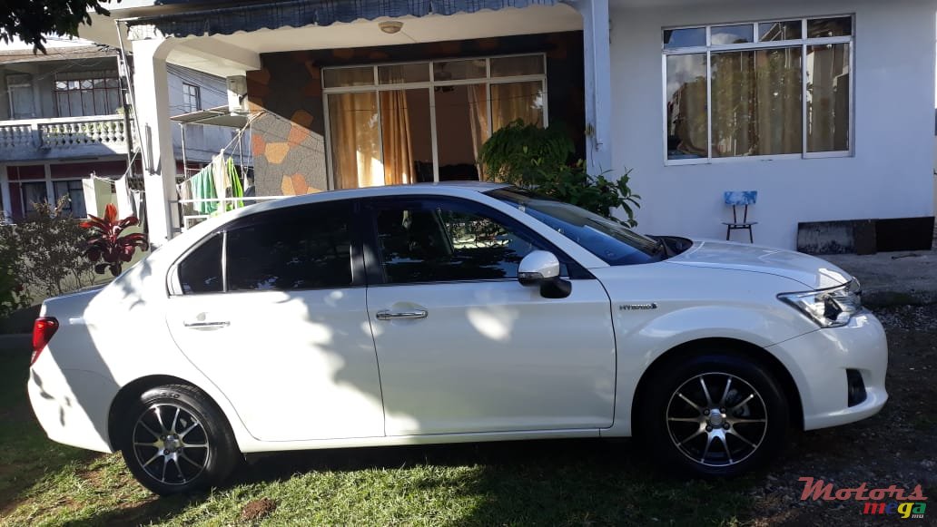 2013' Toyota Axio photo #1