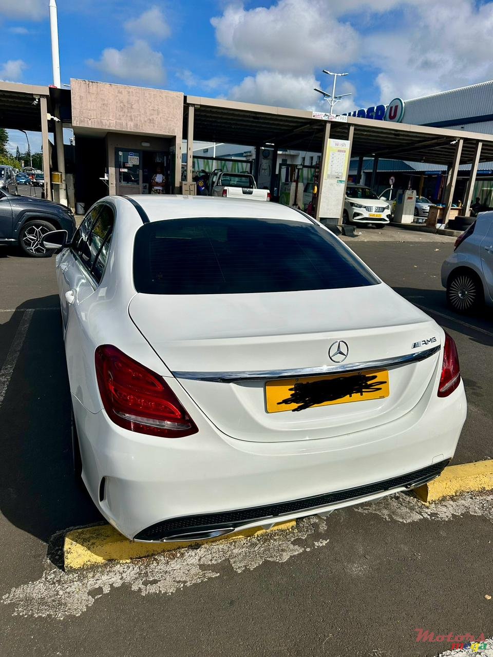 2015' Mercedes-Benz C 180 AMG pack photo #4