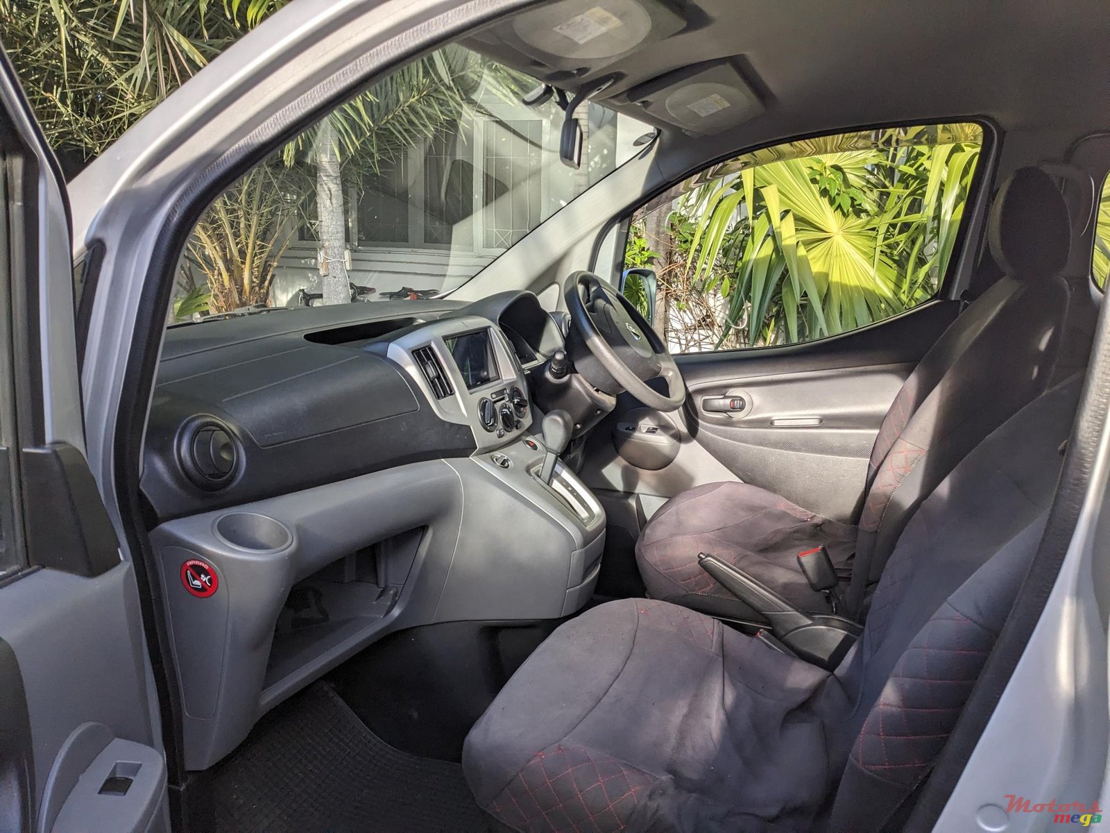 2016' Nissan NV200 photo #3