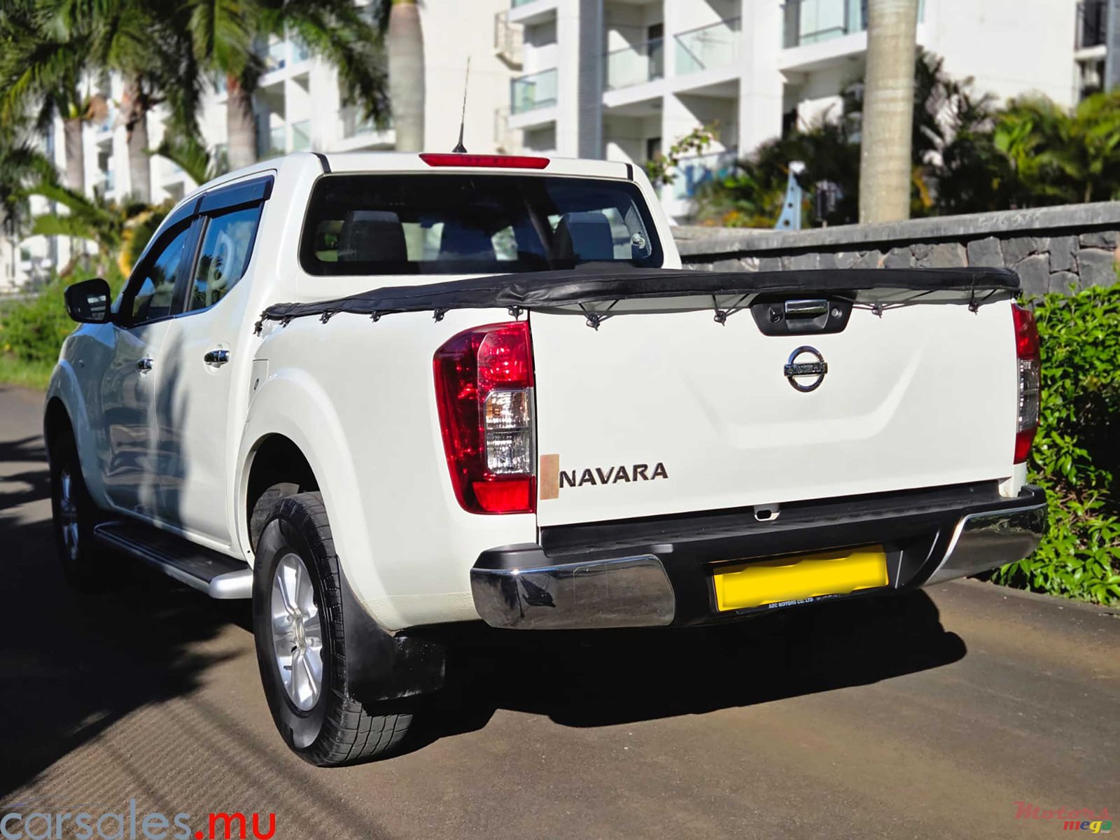 2021' Nissan Navara SE 4x2 photo #3
