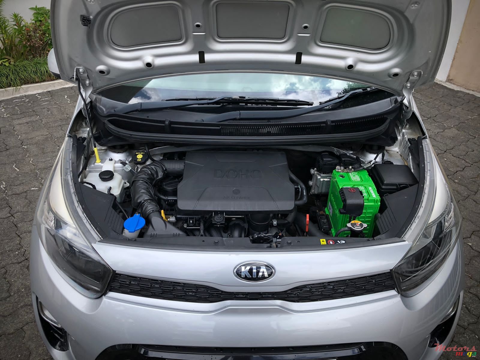 2017' Kia Rio photo #2