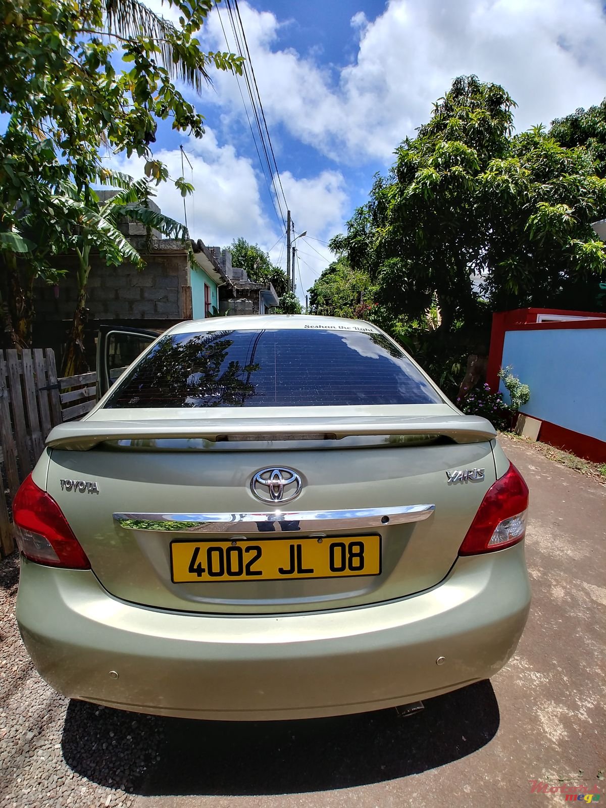 2008' Toyota Yaris photo #1