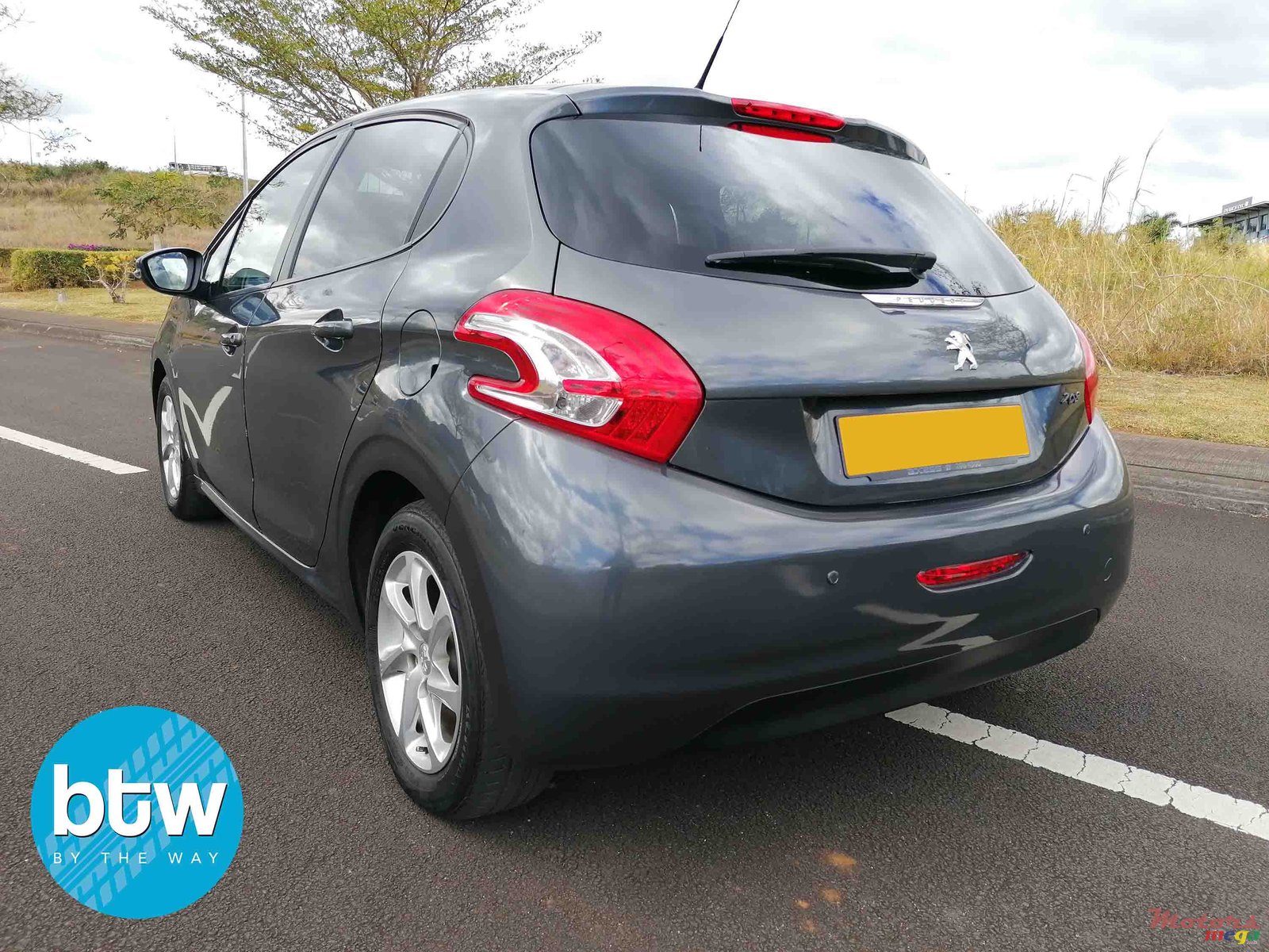 2016' Peugeot 208 photo #2