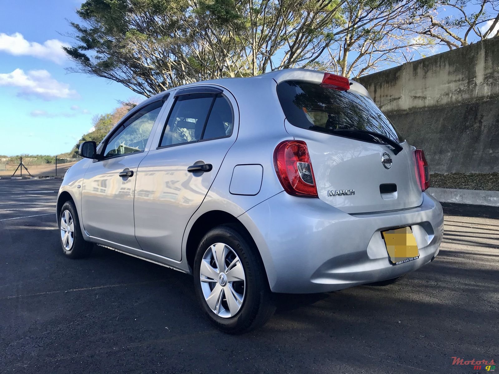 2014' Nissan March photo #5