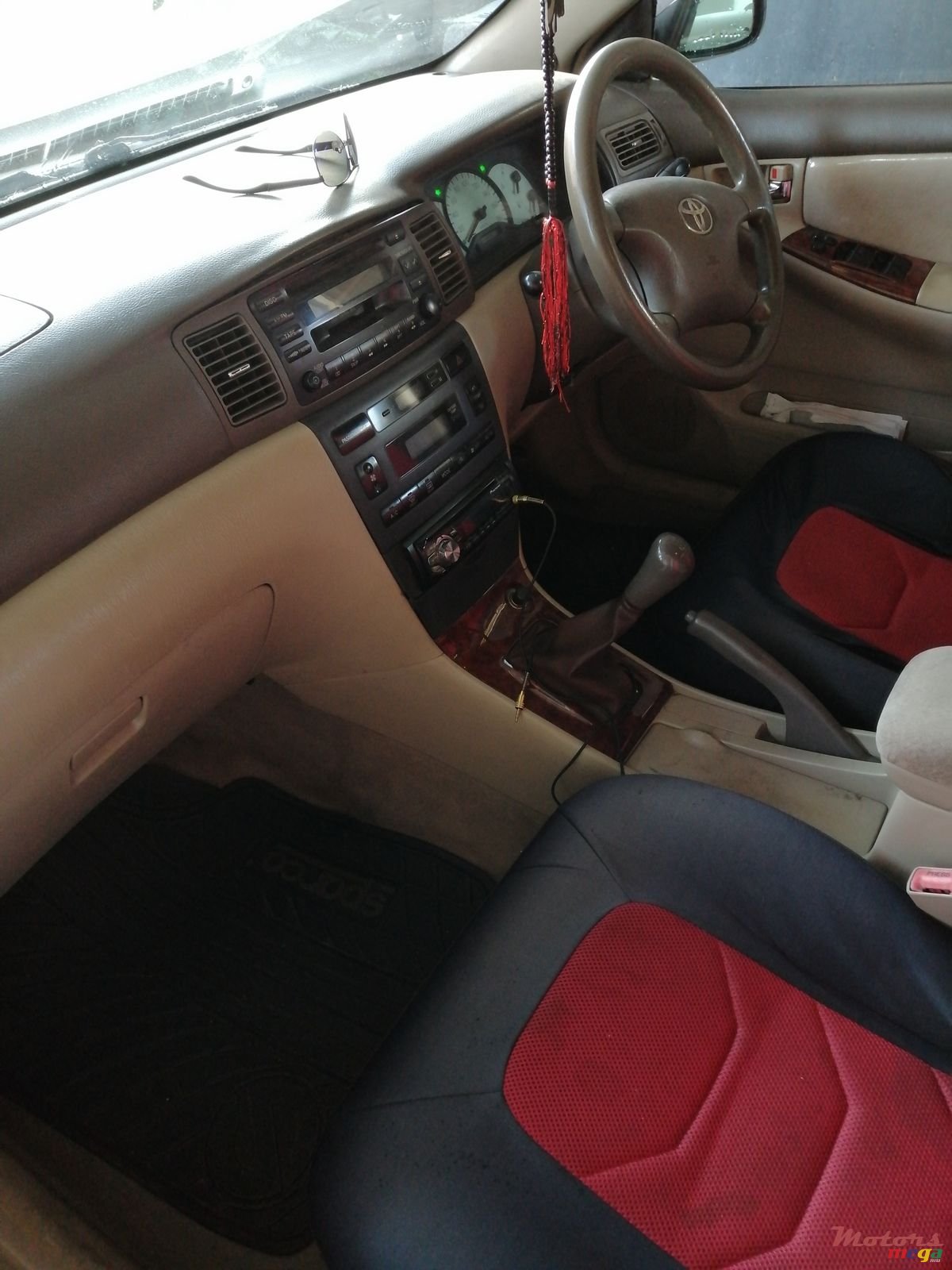 2000' Toyota Corolla photo #2